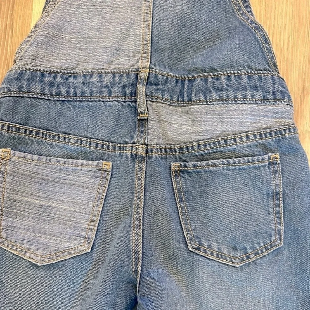 GAP kids Denim Shortalls, Short overalls, mixed washed denim, Adjustable, Med